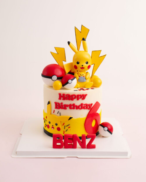 Bánh sinh nhật trang trí hoạt hình pikachu